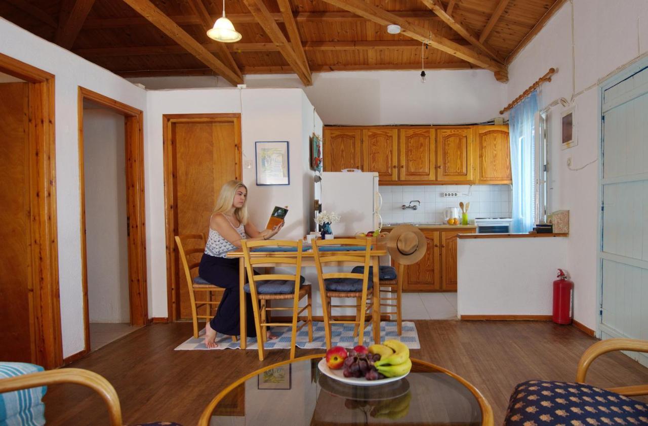 Seahorse Cottage Mourtero Extérieur photo